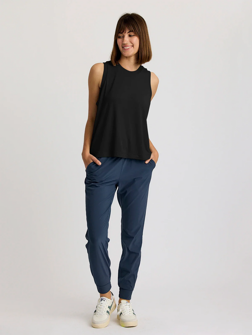 Women's Elevate Lightweight Tank - Black